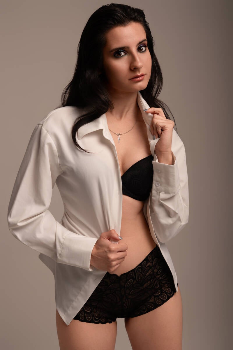 zina-ioanna-myk_-7802-edit-standard.jpg