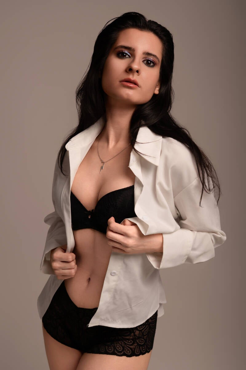 zina-ioanna-myk_-7809-edit-standard.jpg