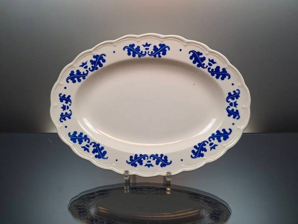 Boch Frères Ceramic serving plate “oak leaf with crown”
