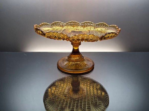 Belgian amber colored glass Art Deco pastery dish on foot "Verrerie de Scailmont".