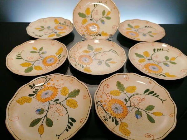 8 Antique Gouda Holland bowls "Juliette"