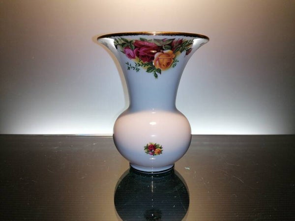 Royal Albert “Old country roses” porcelain vase