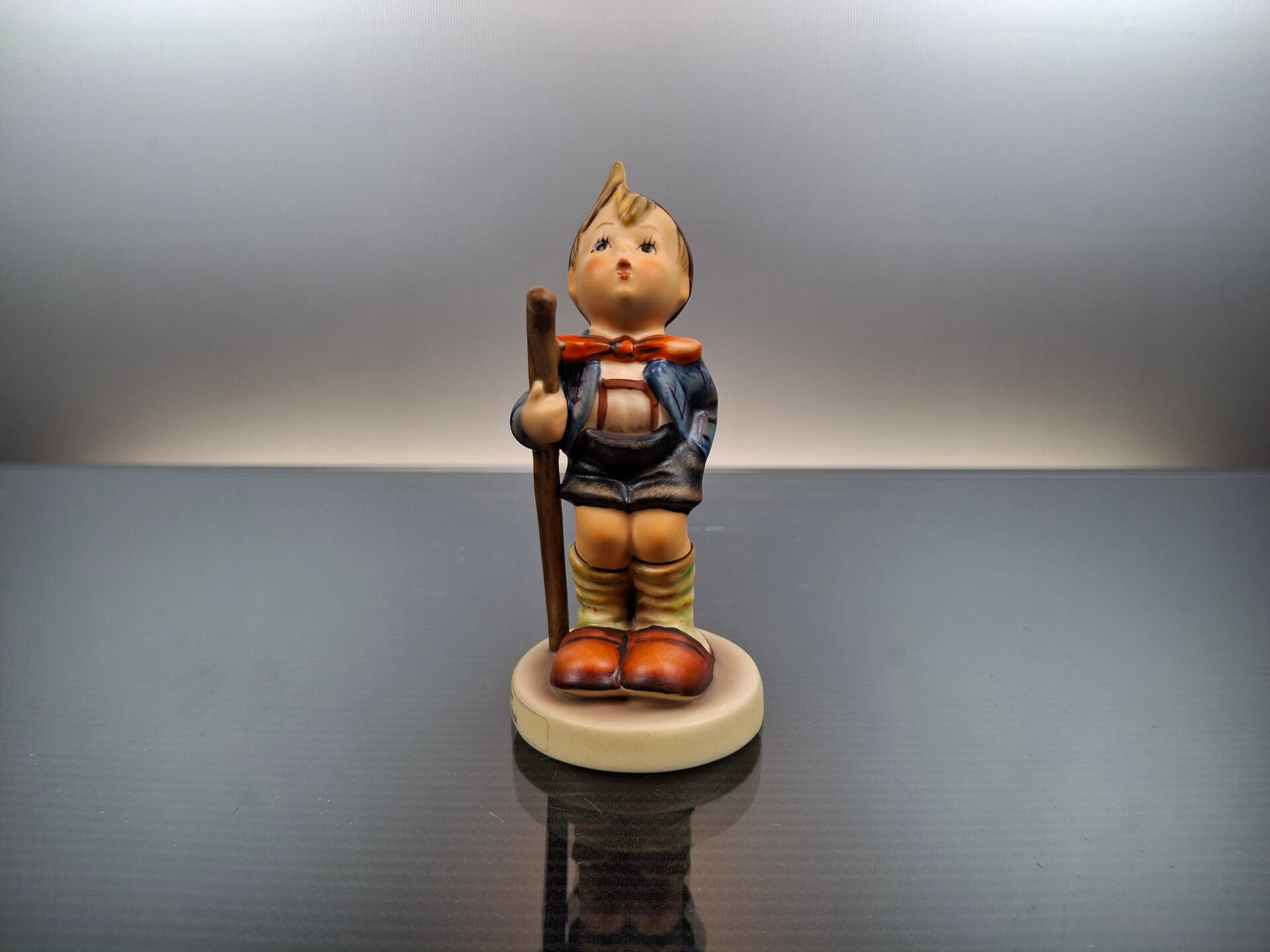 German vintage porcelain little boy hum16 "Goebel - hummel"