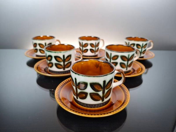 6 vintage Boch Frères Ceramic coffee cups with sauser “Rambouillet”