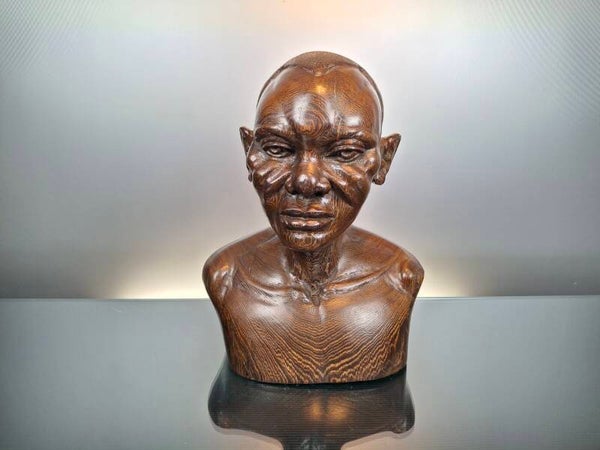 African wooden chest figure “Congo”