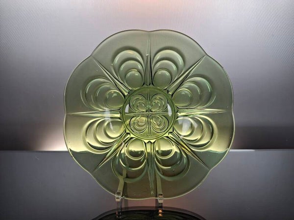 Belgian green Art Deco serving plate “Pavillons".