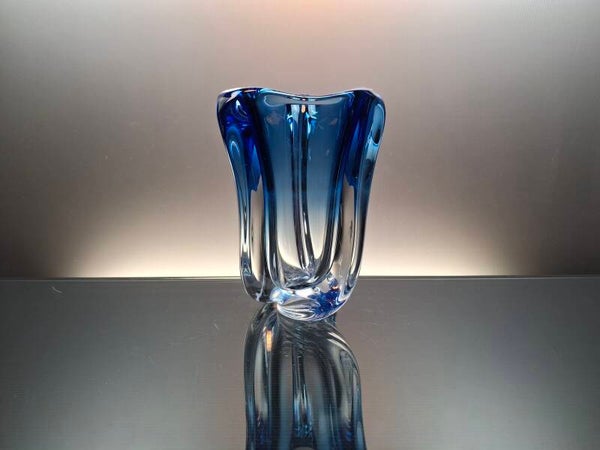 Val Saint Lambert clear – blue crystal vase “Mulette”