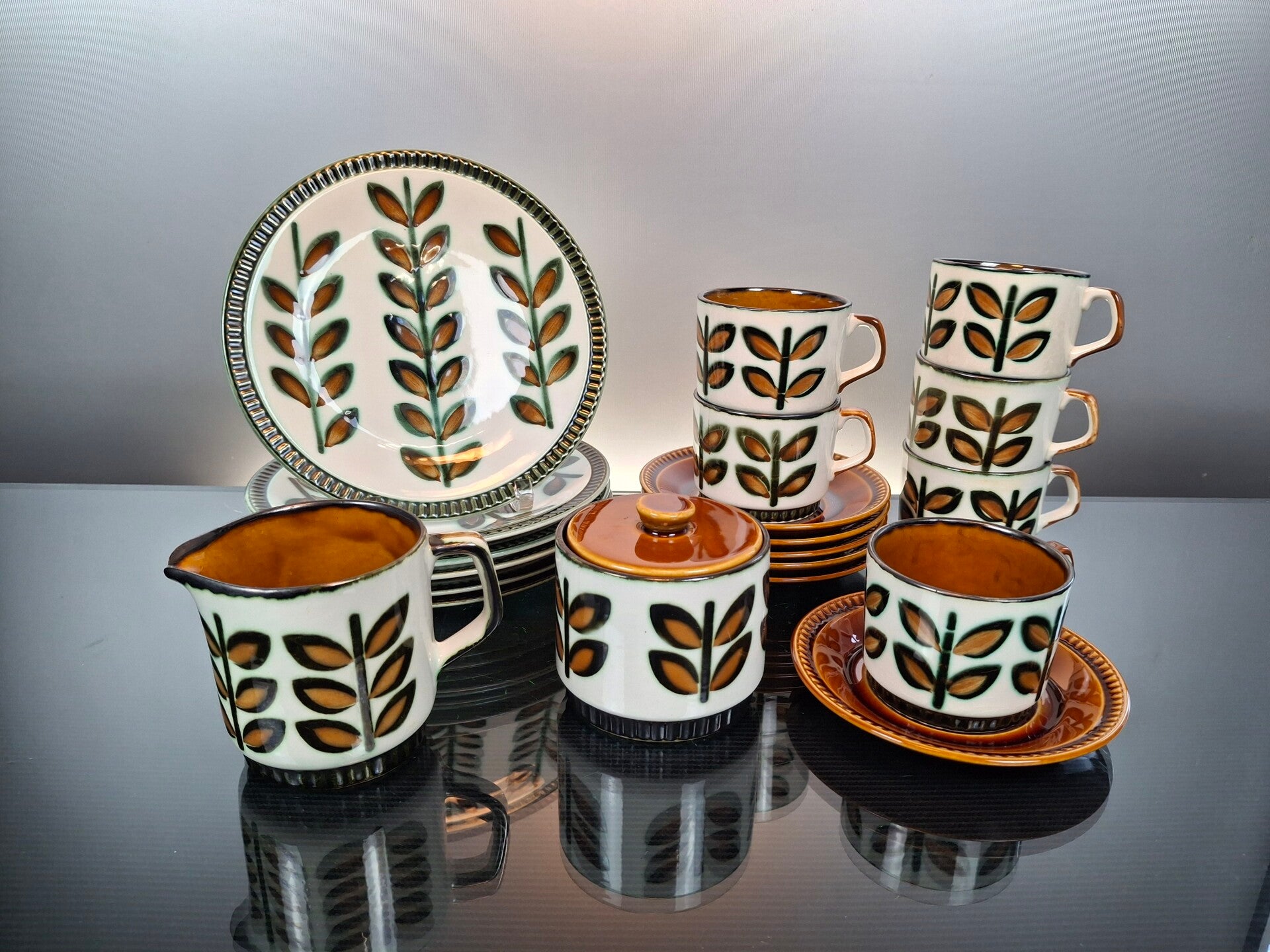 vintage Boch Frères Ceramic coffee / dessert set 6pers “Rambouillet”