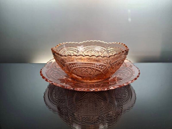 Belgian rosaline Art Deco serving plate and bowl "Verrerie de Scailmont".