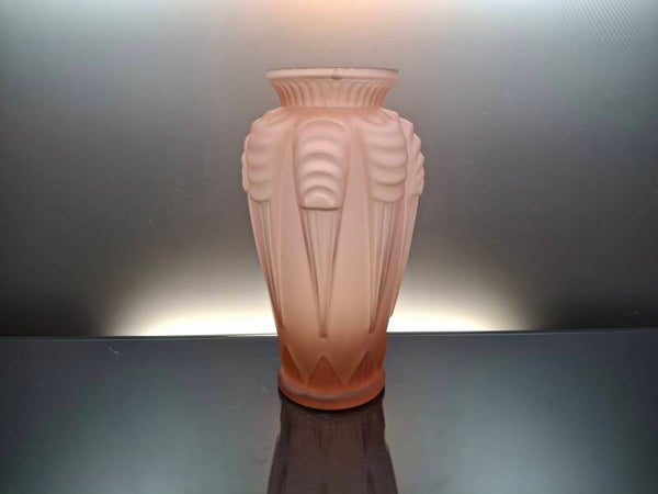 French Art deco peach colored glass vase “Espaivet - Amphora ”