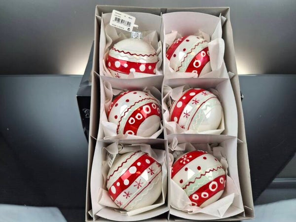6 White-red glass baubles
