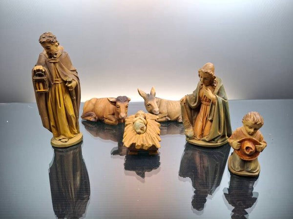 6 vintage Nativity figures