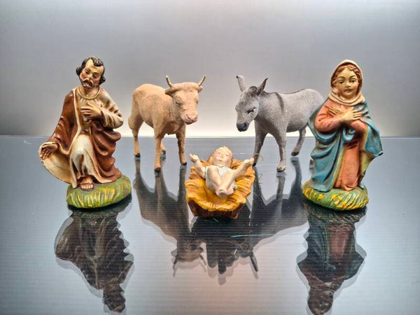 5 vintage Nativity figures