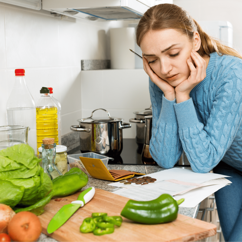 mujer con bloqueos de prosperidad