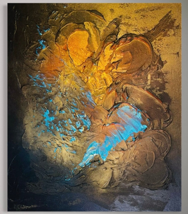 "AURA GLOW"