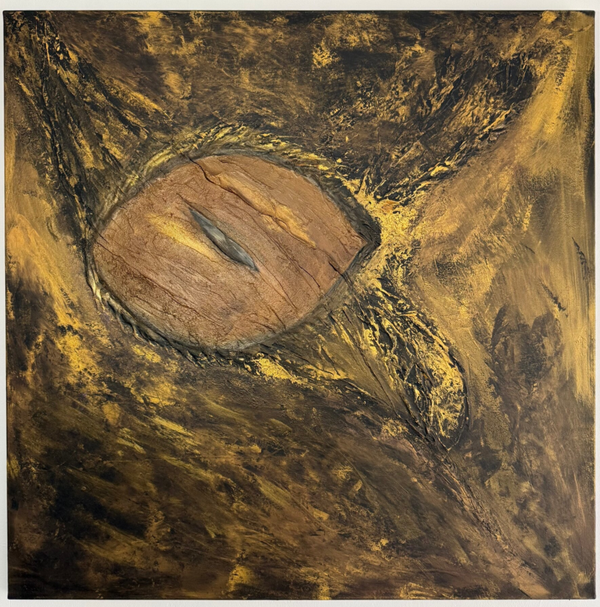 "EYE CATCHER"