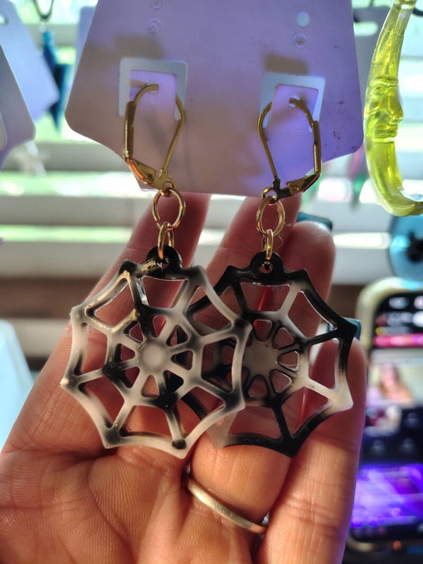 black n white spiderweb earrings