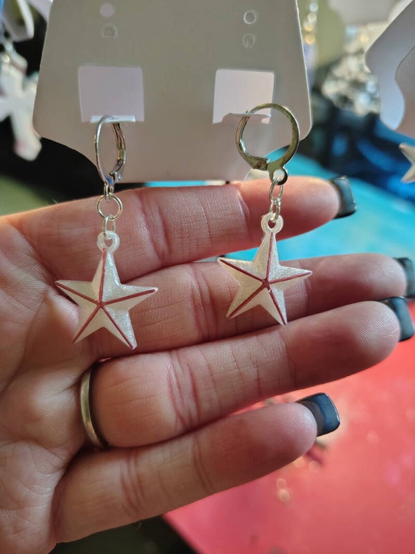 pink n white star earrings