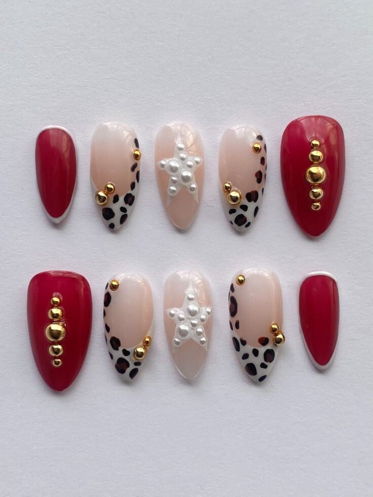 Golden Roar Nails