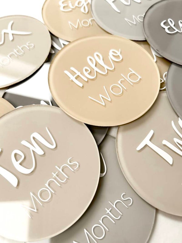 Neutral monthly milestone plaques