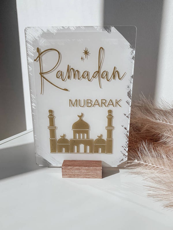 Ramadan Mubarak sign
