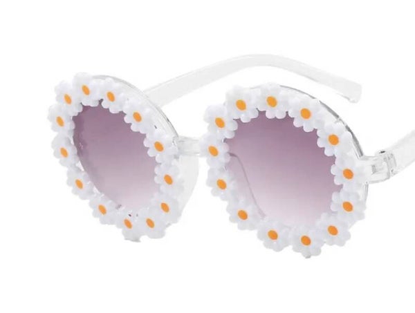 White daisy sunnies