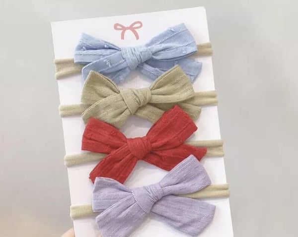 Vintage cosy bows