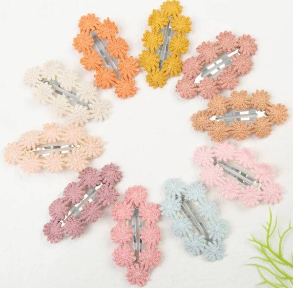 10pc mini knit flower clip set