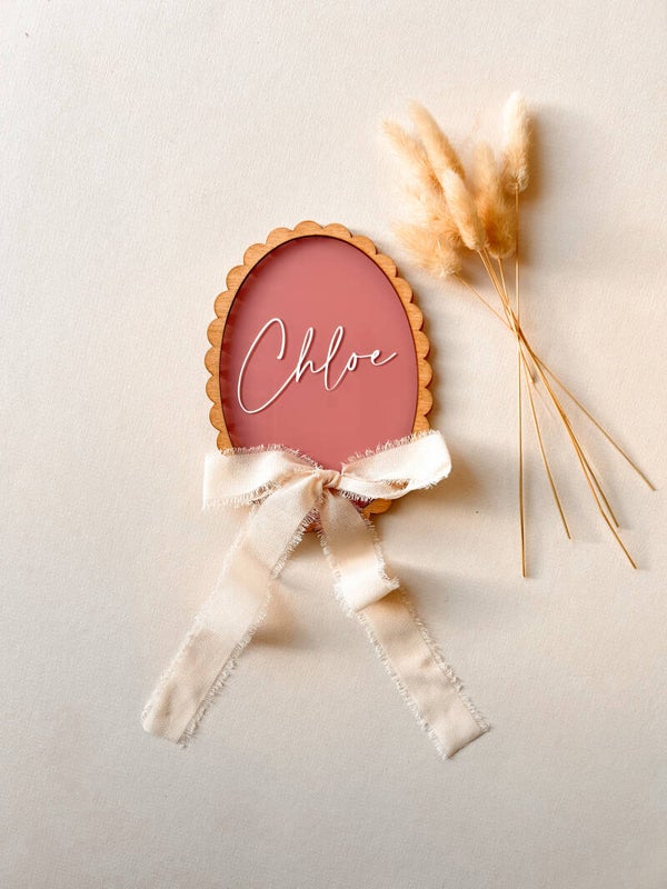 Vintage scallop oval wooden and acrylic