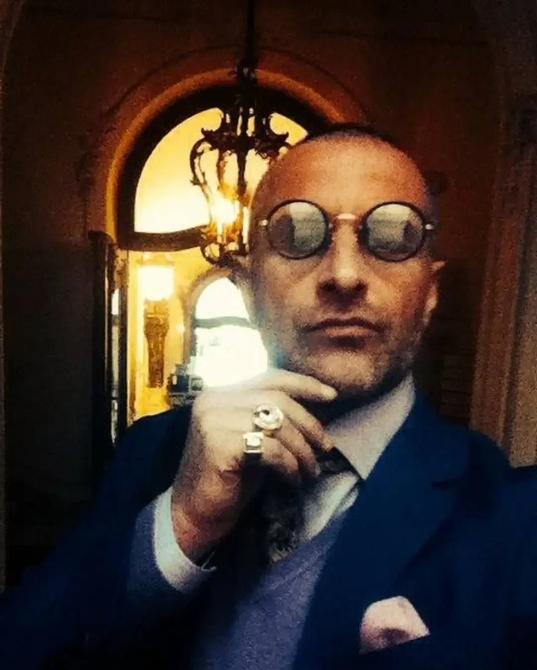 Blog Contact Looting Louvre blog-contact-looting-louvre