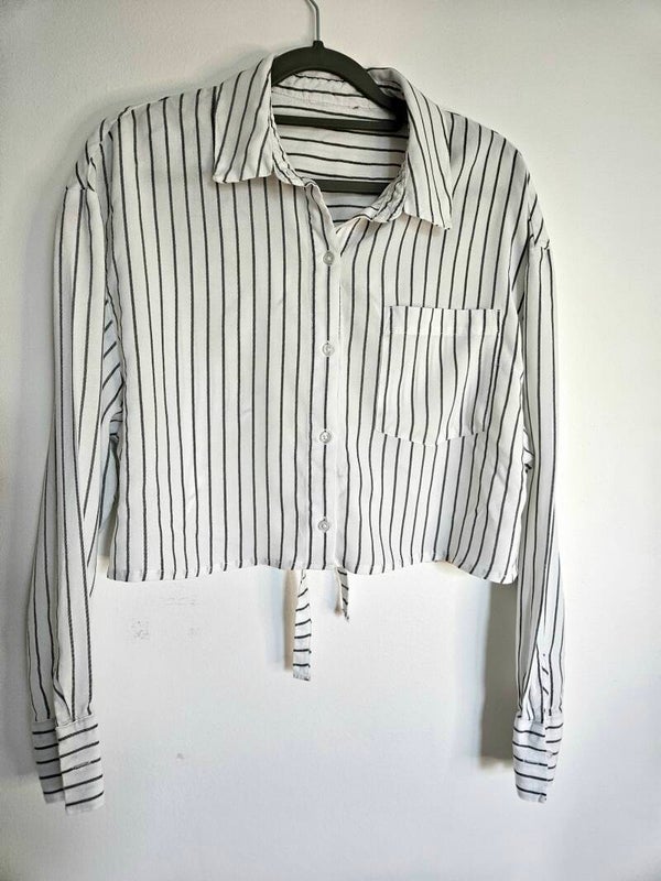 Chemise courte dos à nouer