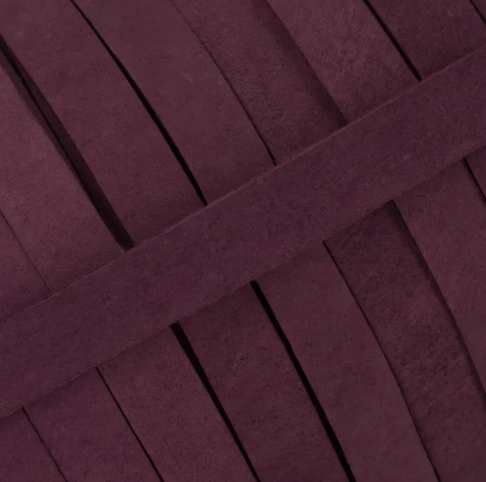 Warme kleuren voor het najaar en winter of het hele jaar doog. vetleer halsbanden maken jouw hond uniek, persoonlijk en handgemaakt met liefde en vakmanschap