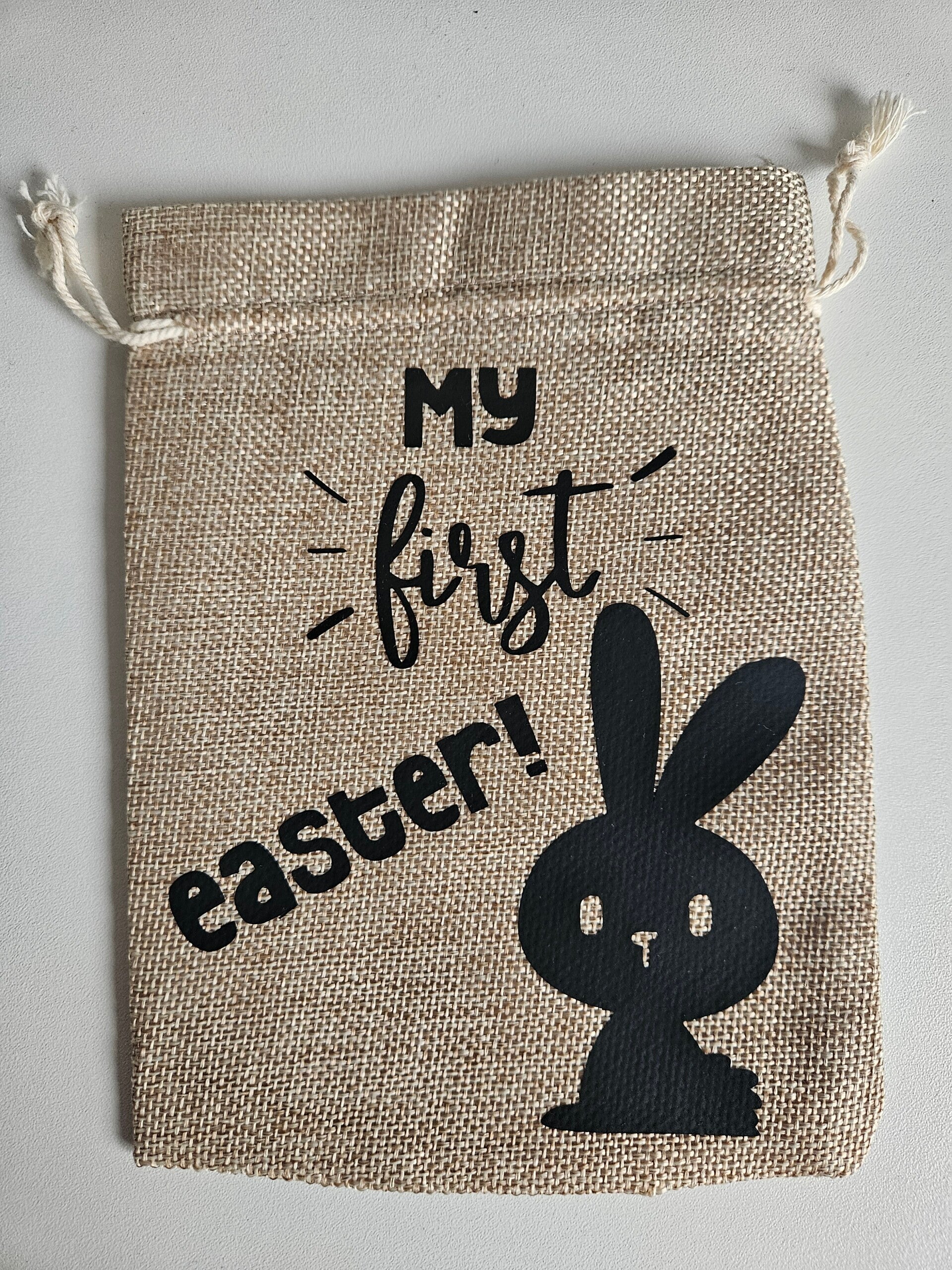 Paaszakje met tekst: My First Easter