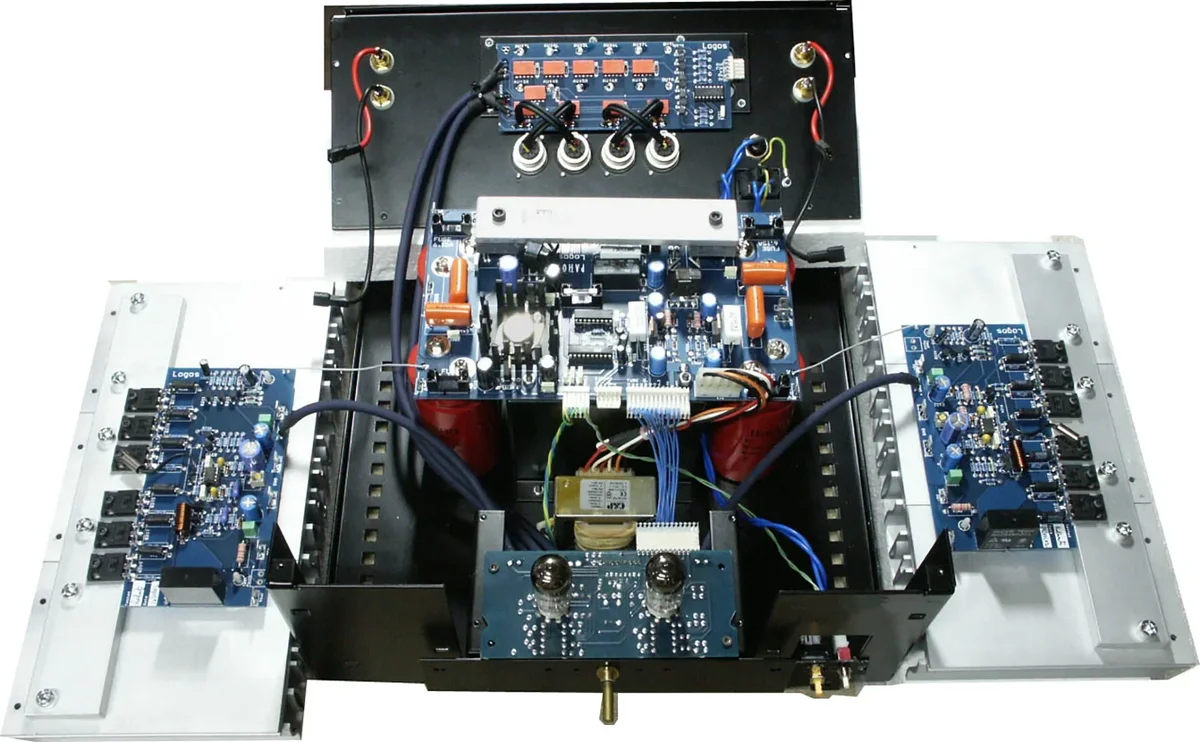 StereoWise: Amplifier - Pathos Acoustics / StereoWise: Amplifier - P ...