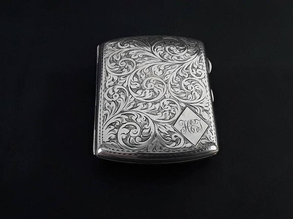 Solid silver beautifully decorated cigarette/card case hallmark Joseph Gloster 1923