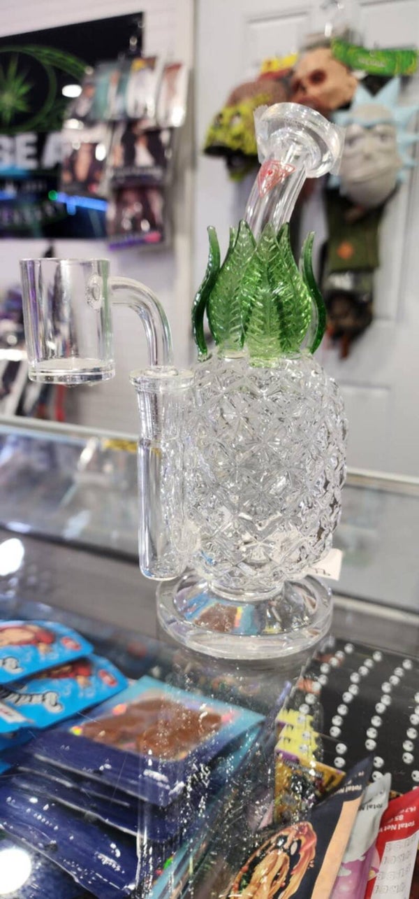 PINEAPPLE RIG