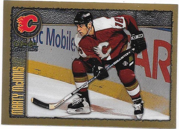 1998-99 OPC Chrome NHL Ice Hockey card #102 Marty McInnis , Calgary Flames