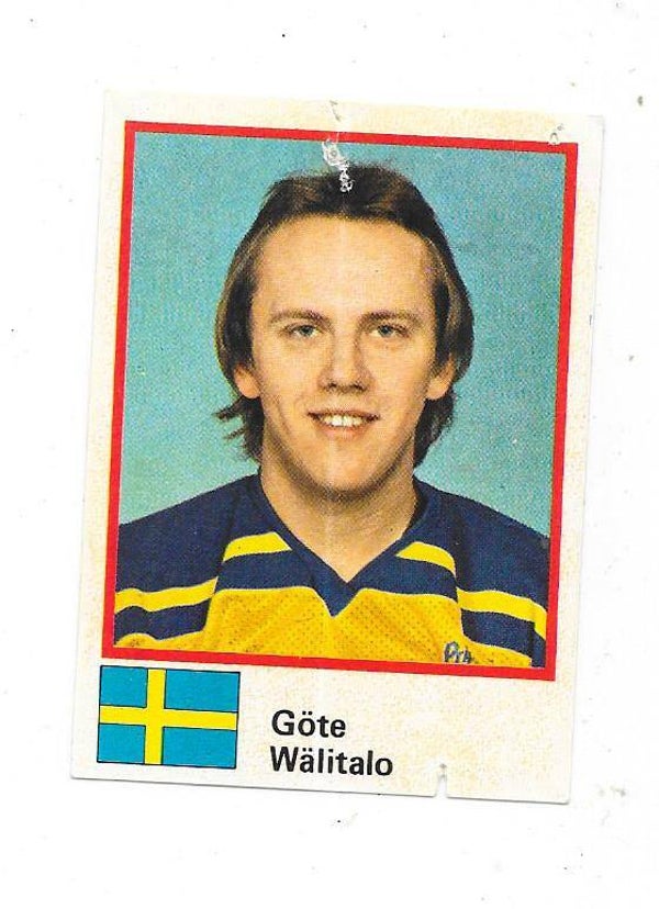 1982 Finnish Semic WC Ice Hockey Sticker #2 Göte Wälitalo , Sweden & IF Björklöven