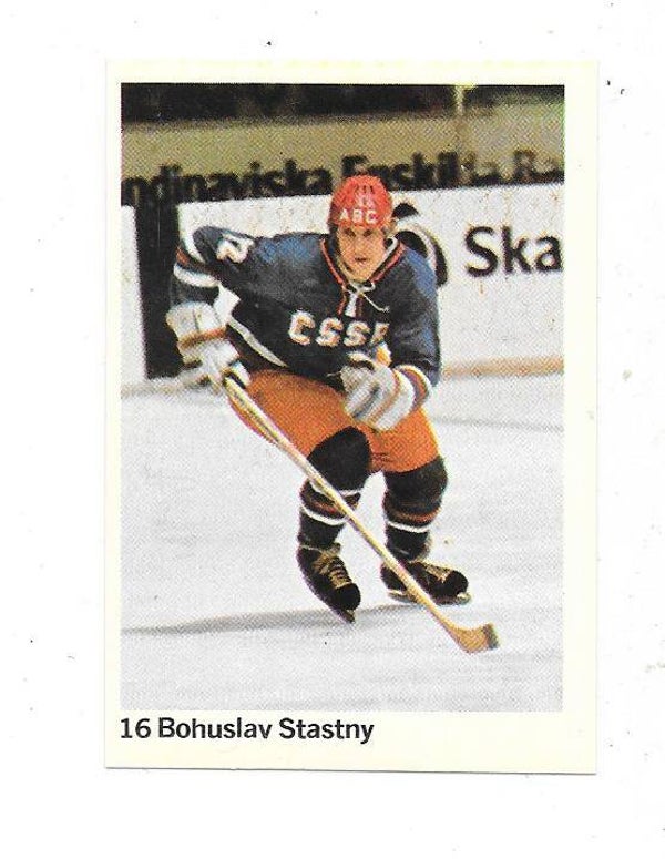 1974-75 Swedish Swilliams Ice Hockey Sticker #16 Bohuslav Šťastný ,  Czechoslovakia & Pardubice