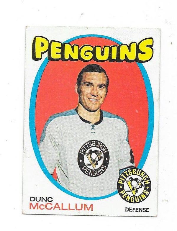 1971-72 Topps NHL Ice Hockey Card #132 Dunc McCallum , Pittsburgh Penguins RC