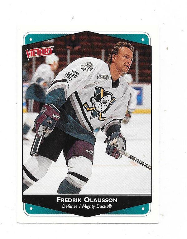 2000-01 Upper Deck Victory #8 Fredrik Oluasson , Anaheim Ducks