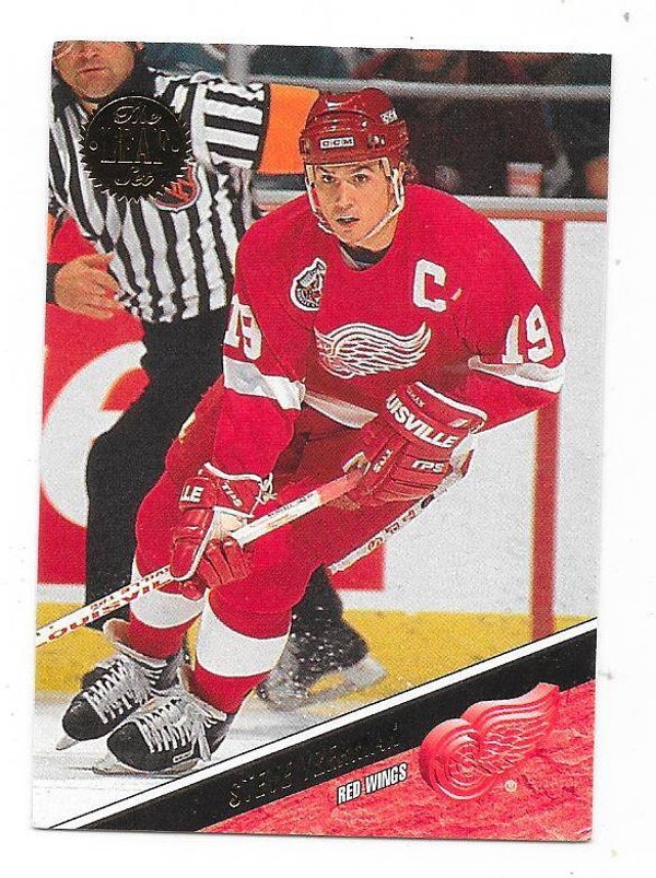 1993-94 LEAF Ice Hockey Card #162 Steve Yzerman , Detroit Red Wings