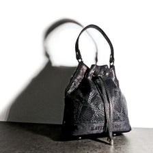 bucket-bag-blau-standard.jpg