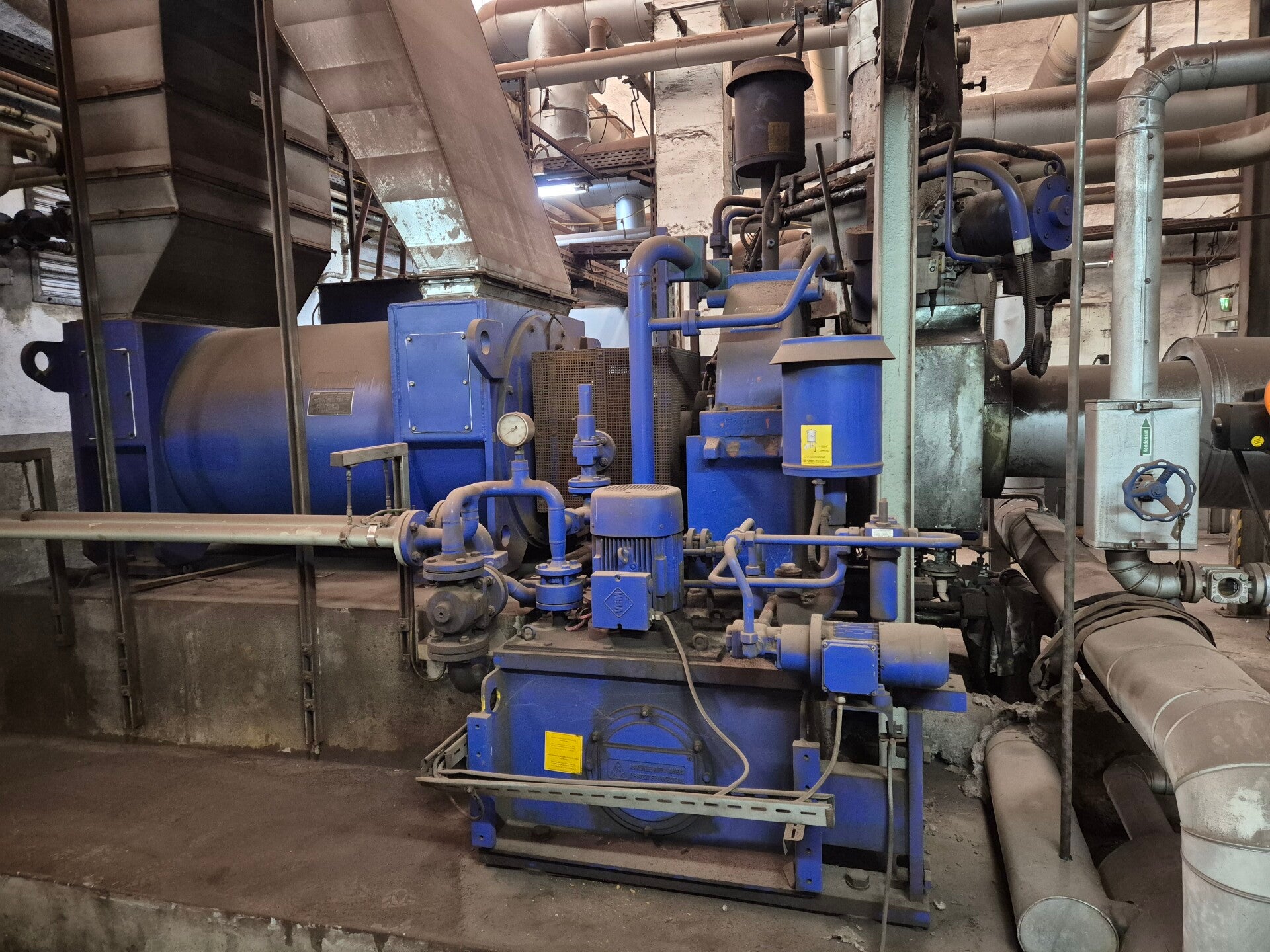 Installed 1 MW steam turbine generator package