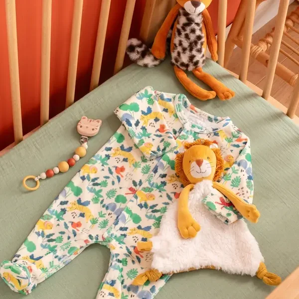 Doudou Mamba le lion avec attache-tétine – La forêt Mawa 31 cm