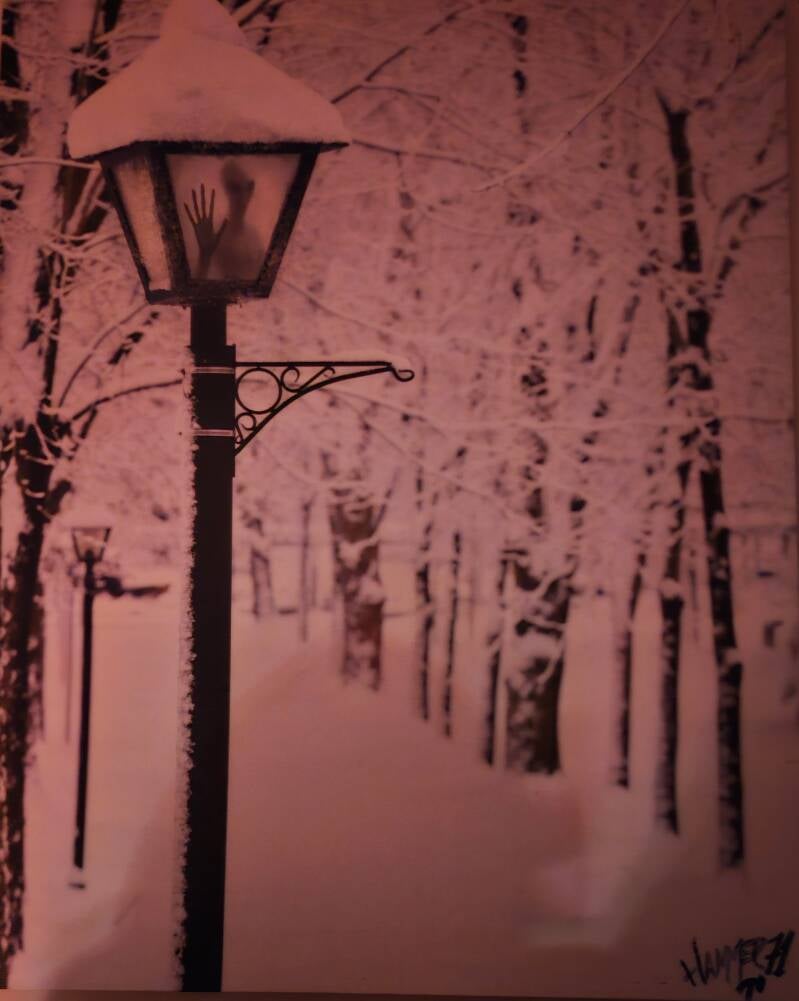 alien-lamp-standard.jpg