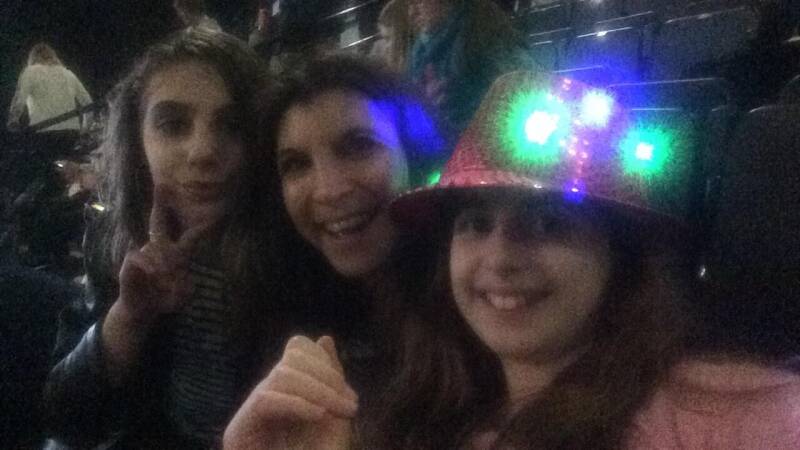Amber Lee Ollie Murs concert
