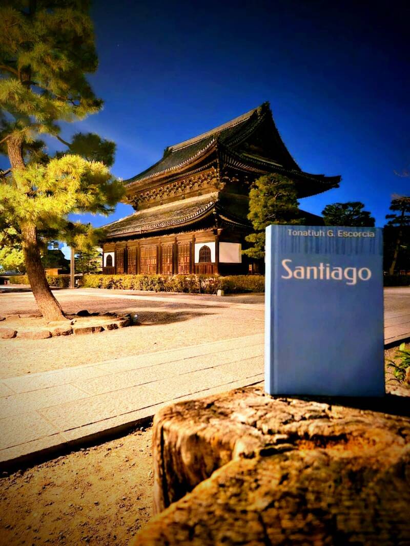 Libro Santiago de Tonatiuh Escorcia en Japón