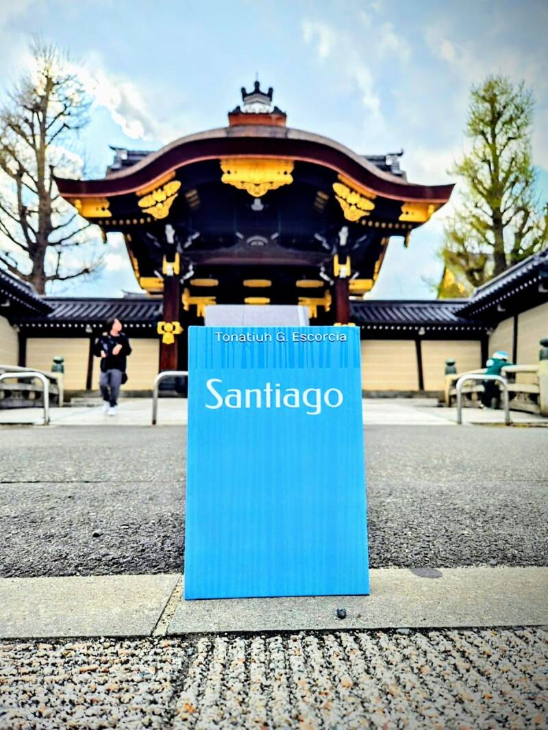 Libro Santiago de Tonatiuh Escorcia en Japón