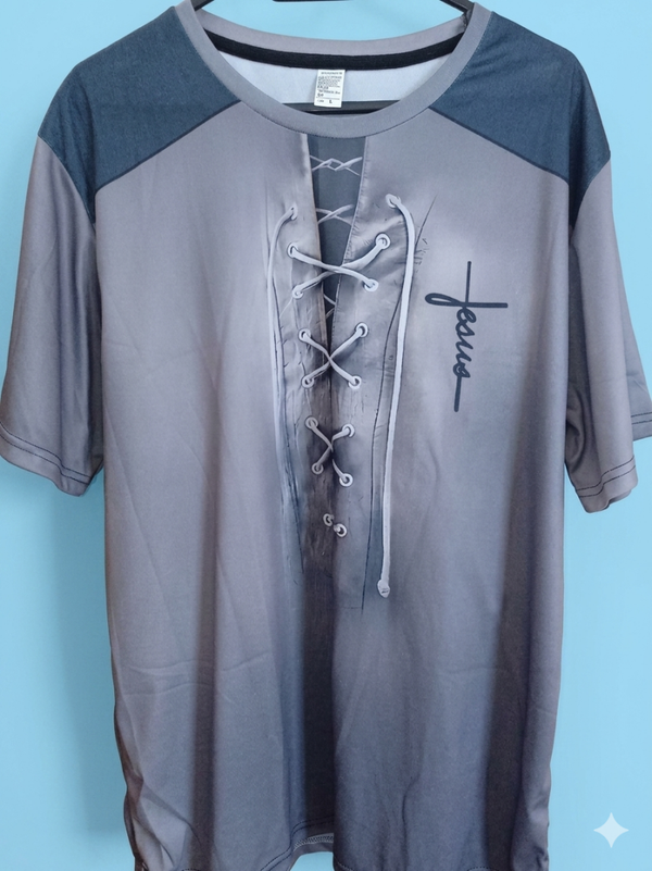 Playera Gris, con diseño, Mediana